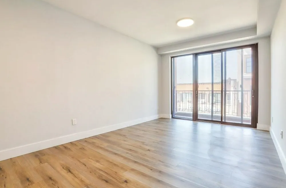 502 BROADWAY Bayonne, NJ 07002