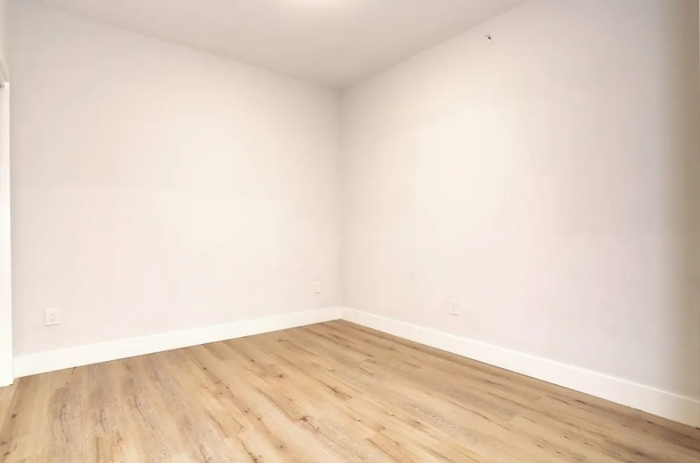 502 BROADWAY Bayonne, NJ 07002