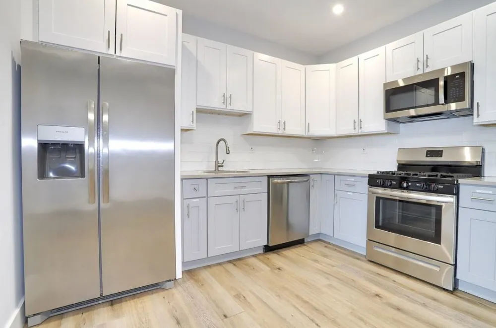 502 BROADWAY Bayonne, NJ 07002
