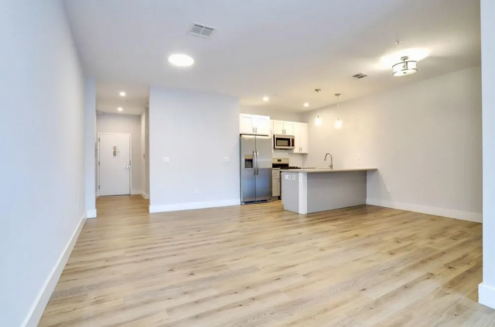 502 BROADWAY Bayonne, NJ 07002