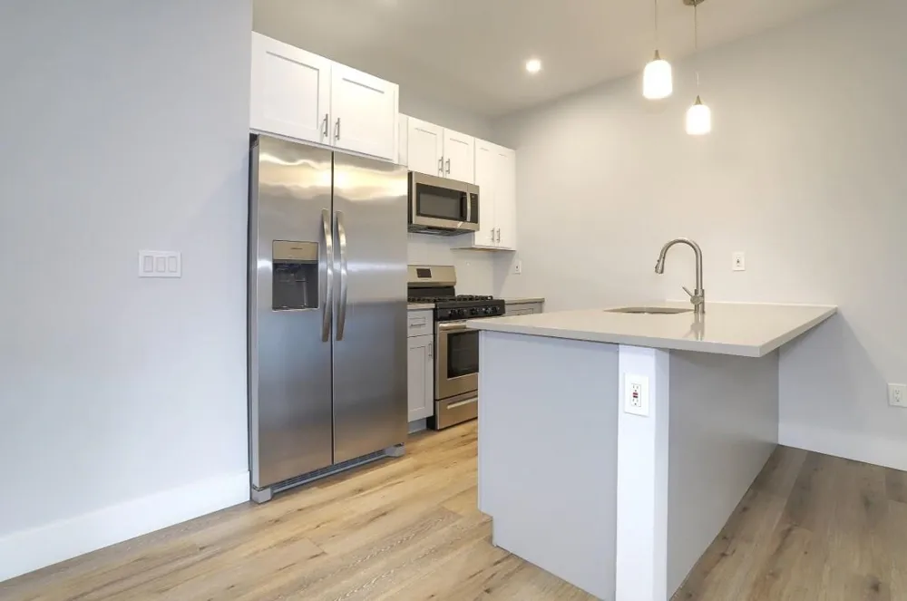 502 BROADWAY Bayonne, NJ 07002