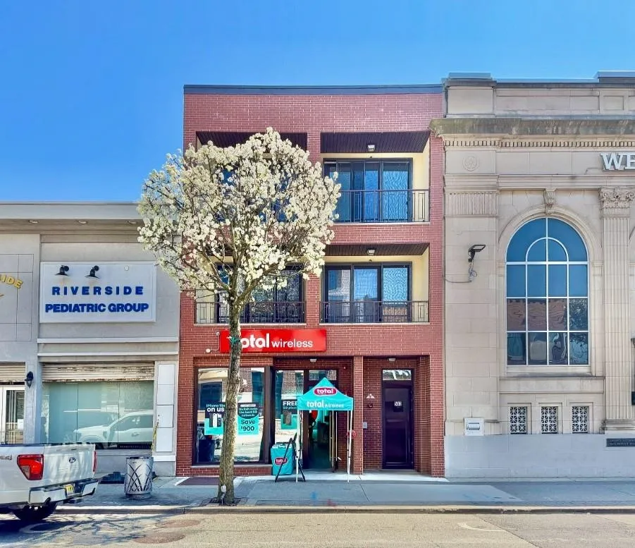 502 BROADWAY Bayonne, NJ 07002