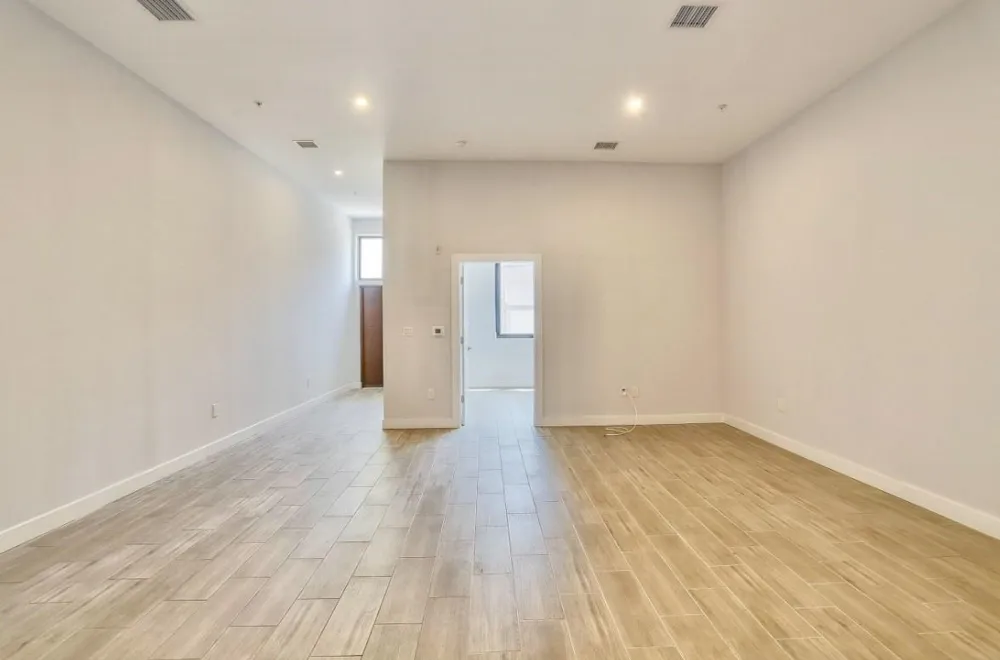 502 BROADWAY Bayonne, NJ 07002