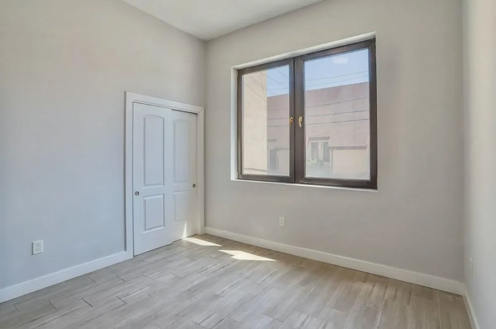 502 BROADWAY Bayonne, NJ 07002