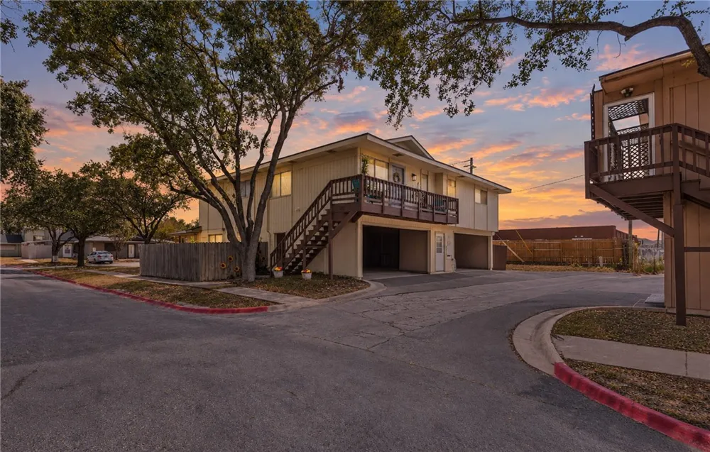6107 Hidden Cove #4 Corpus Christi, TX 78412