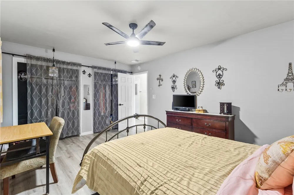 6107 Hidden Cove #4 Corpus Christi, TX 78412