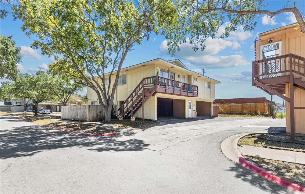 6107 Hidden Cove #4 Corpus Christi, TX 78412