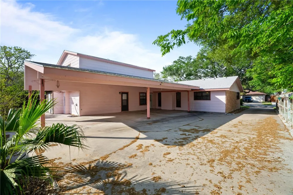 6317 Sault Drive Corpus Christi, TX 78414
