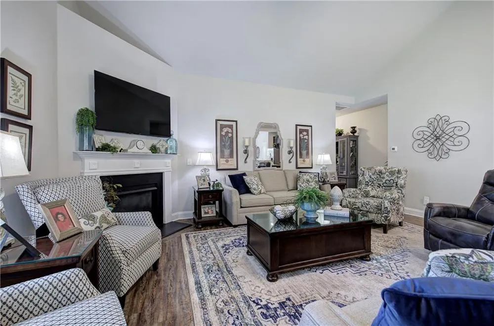 26 Blarneystone Way Adairsville, GA 30103