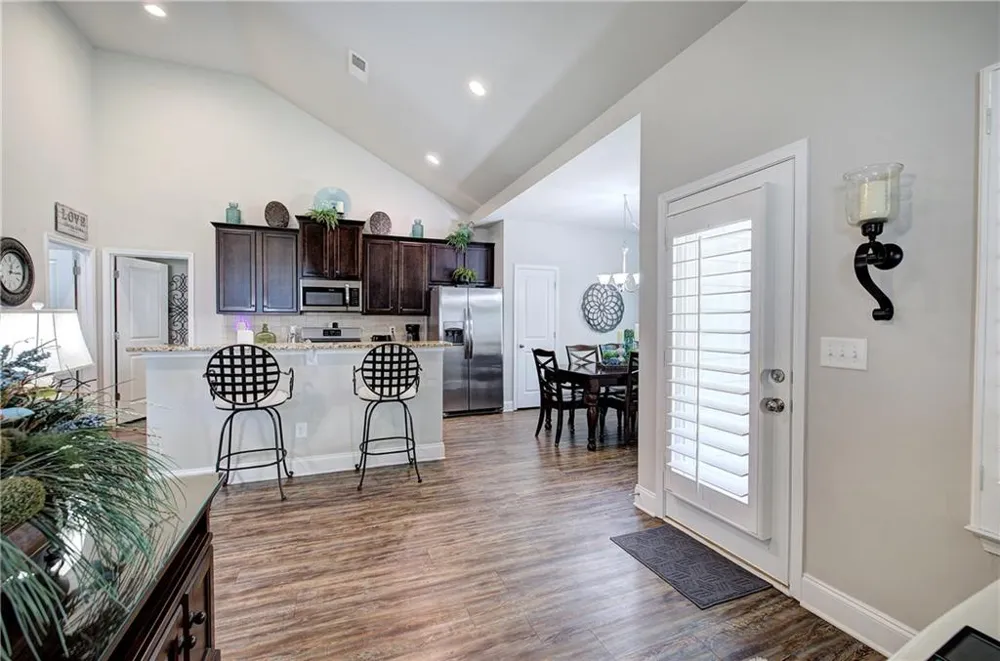 26 Blarneystone Way Adairsville, GA 30103