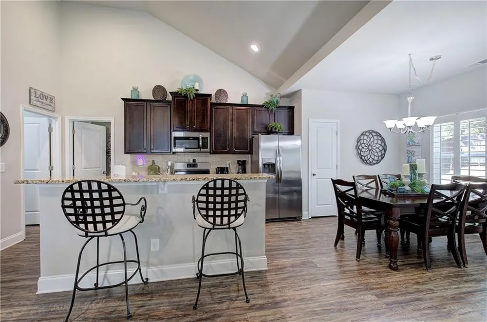 26 Blarneystone Way Adairsville, GA 30103