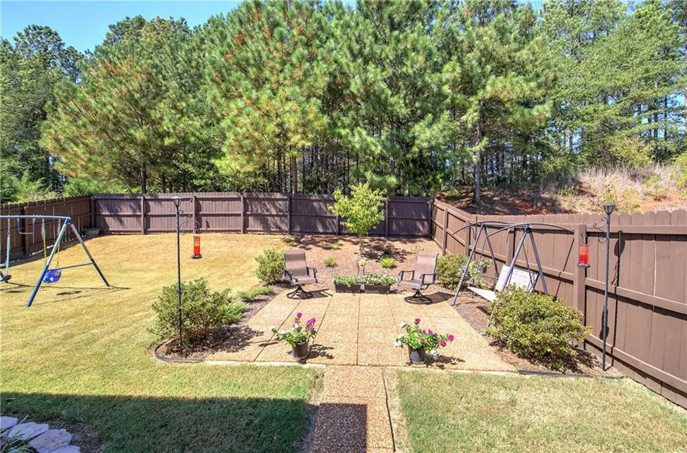 26 Blarneystone Way Adairsville, GA 30103