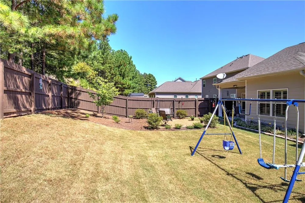 26 Blarneystone Way Adairsville, GA 30103