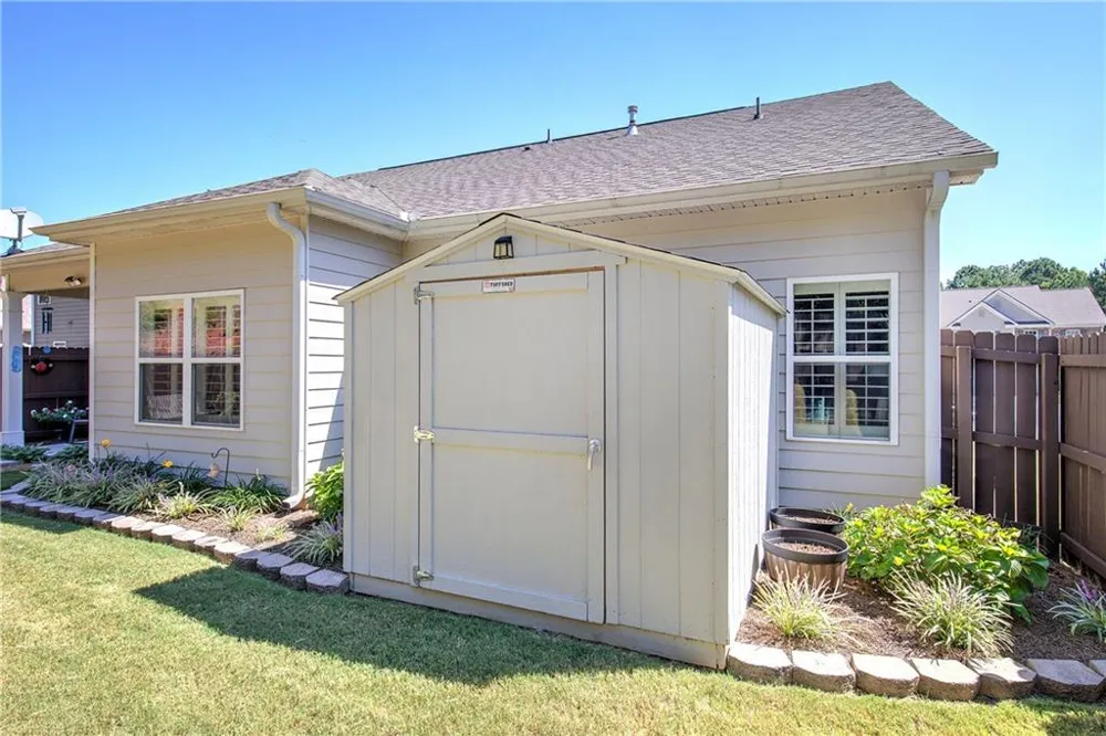 26 Blarneystone Way Adairsville, GA 30103