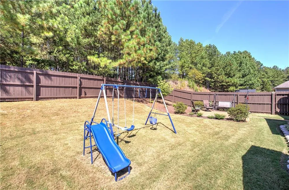 26 Blarneystone Way Adairsville, GA 30103