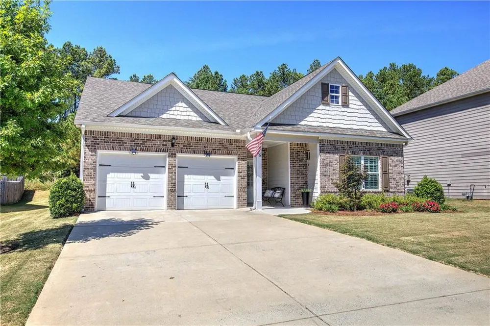26 Blarneystone Way Adairsville, GA 30103