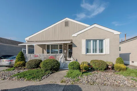 217 N 34th Ave