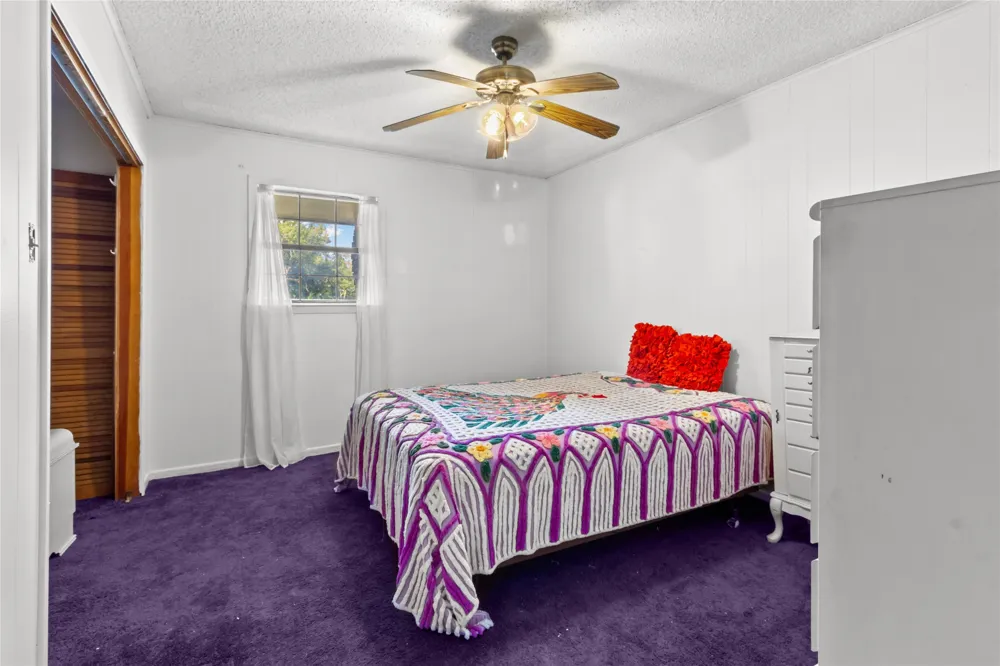 400 S 8th Avenue Teague, TX 75860