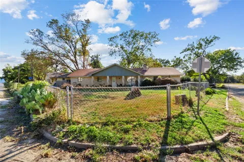 400 S 8th Avenue