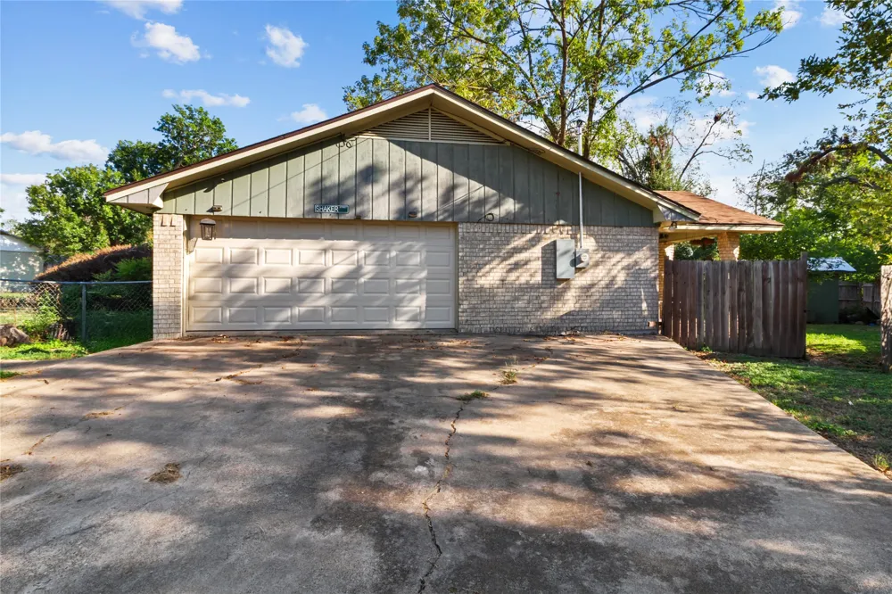 400 S 8th Avenue Teague, TX 75860