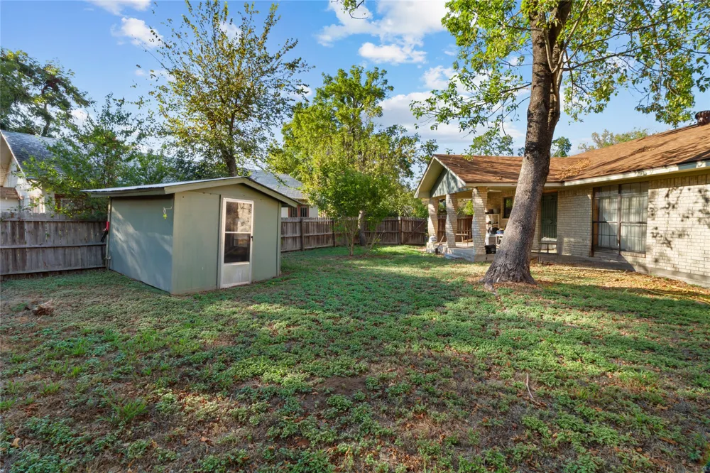 400 S 8th Avenue Teague, TX 75860