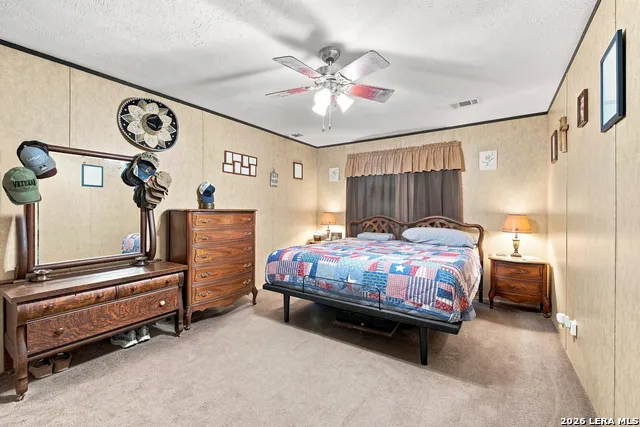 6901 Breezewood Iola, TX 77861