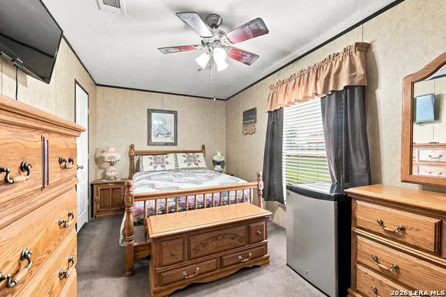 6901 Breezewood Iola, TX 77861