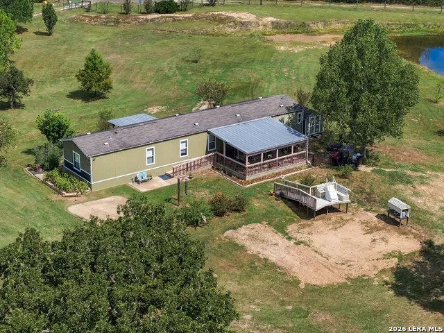 6901 Breezewood Iola, TX 77861