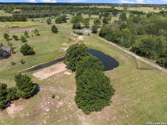 6901 Breezewood Iola, TX 77861