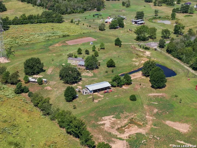 6901 Breezewood Iola, TX 77861
