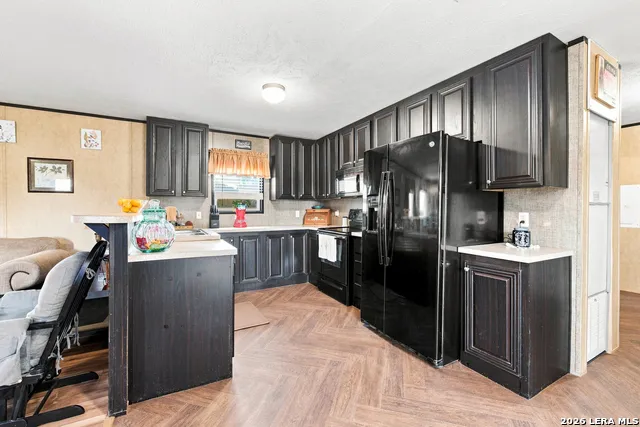 6901 Breezewood Iola, TX 77861