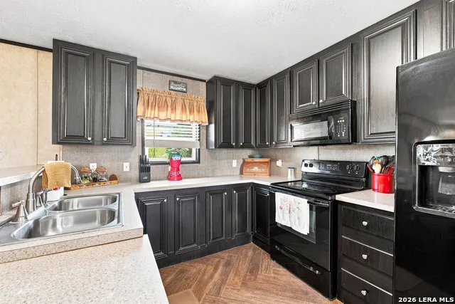 6901 Breezewood Iola, TX 77861