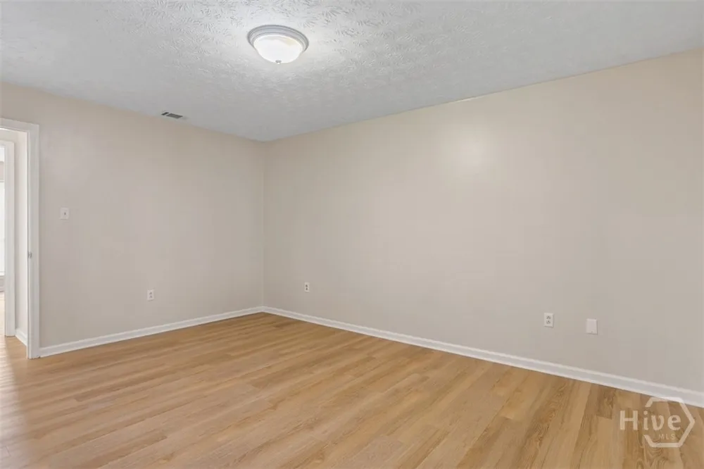 1513 Stillwood Drive Savannah, GA 31419