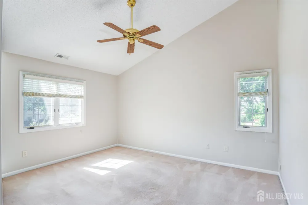 3 Rutland Lane #i Monroe, NJ 08831