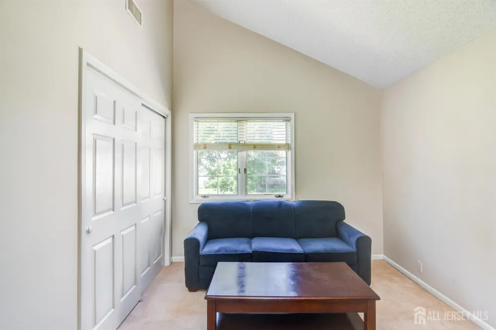 3 Rutland Lane #i Monroe, NJ 08831
