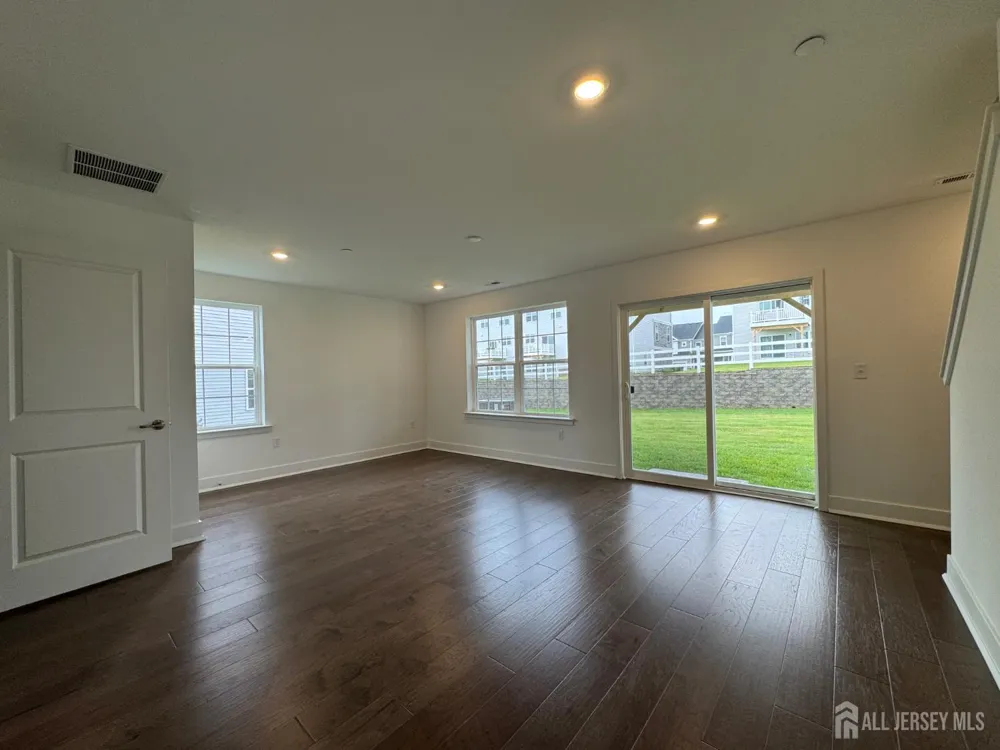 71 Eastwood Terrace East Hanover, NJ 07936