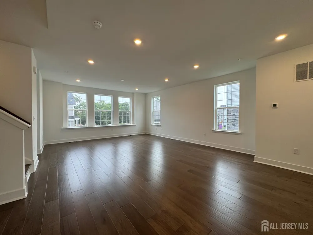 71 Eastwood Terrace East Hanover, NJ 07936