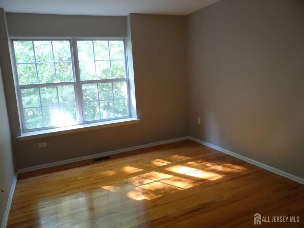 129 Prestwick Way Edison, NJ 08820