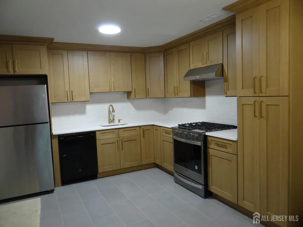 129 Prestwick Way Edison, NJ 08820
