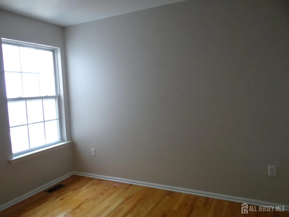 129 Prestwick Way Edison, NJ 08820