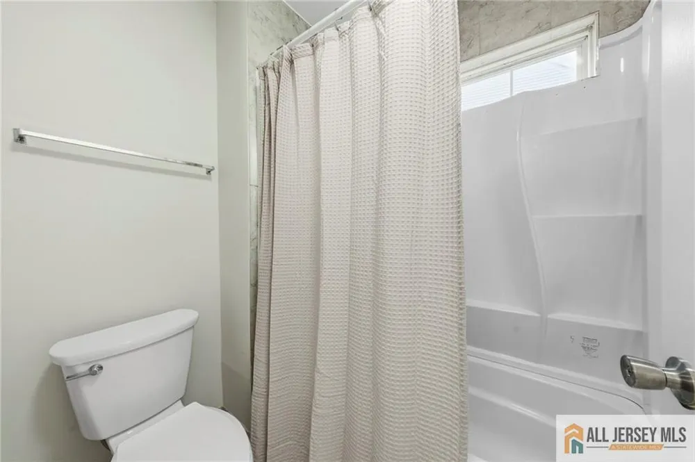 22 Stanford Drive South Brunswick, NJ 08824