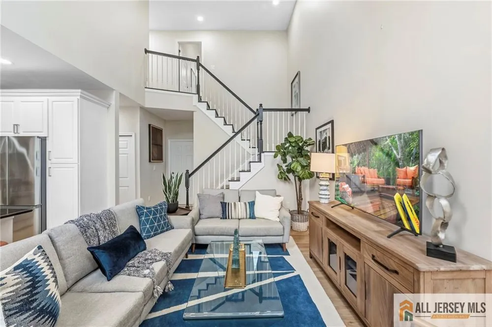 22 Stanford Drive South Brunswick, NJ 08824