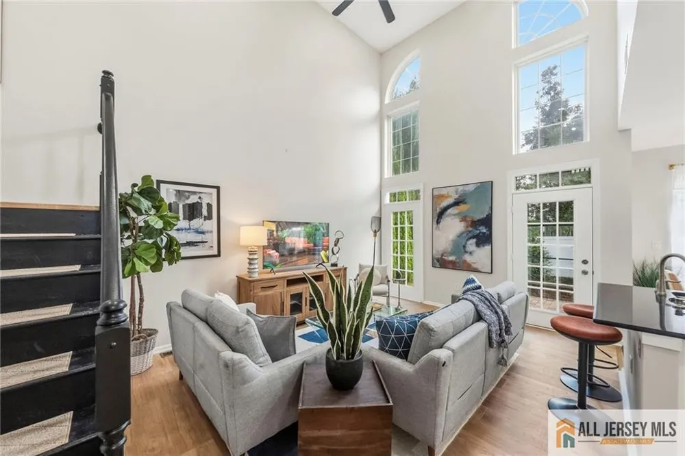 22 Stanford Drive South Brunswick, NJ 08824