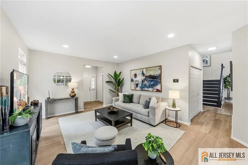 22 Stanford Drive South Brunswick, NJ 08824