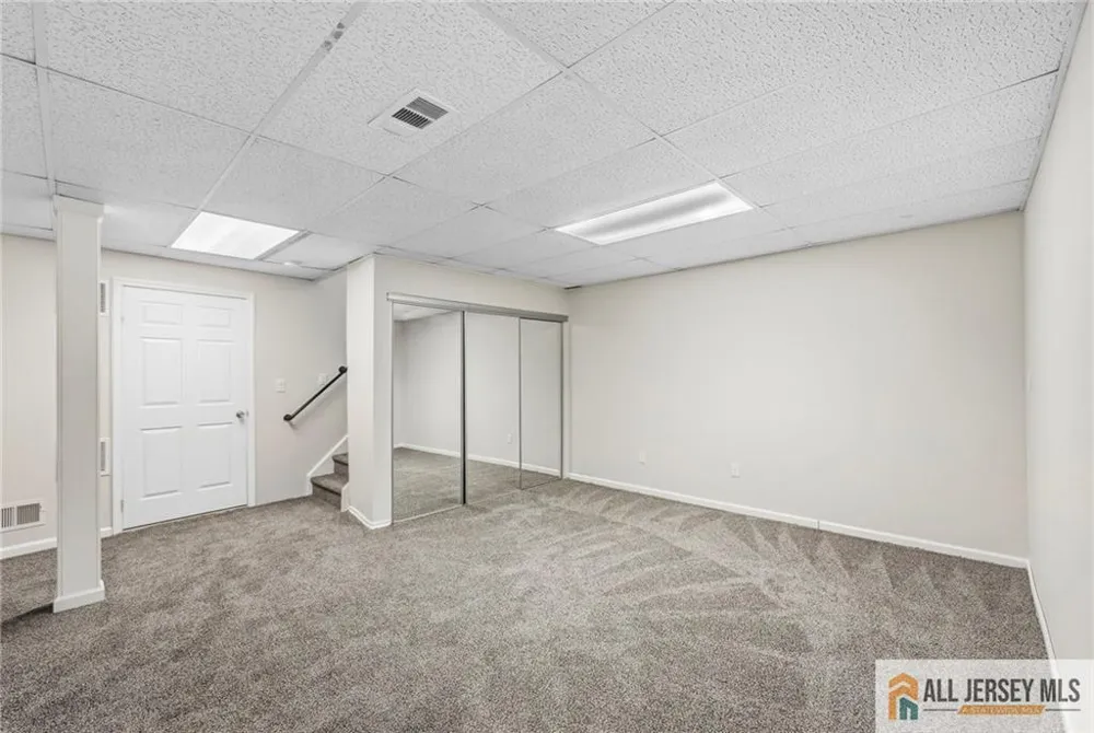 22 Stanford Drive South Brunswick, NJ 08824