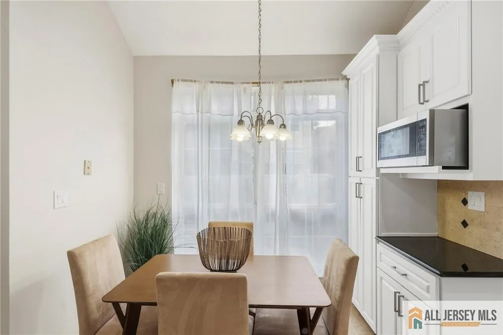 22 Stanford Drive South Brunswick, NJ 08824