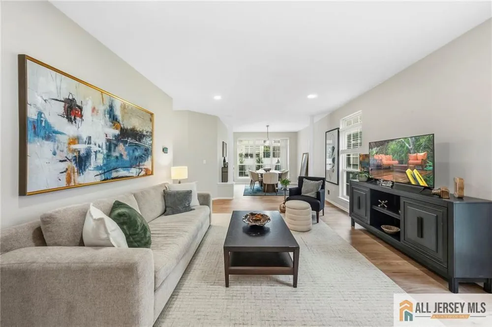 22 Stanford Drive South Brunswick, NJ 08824