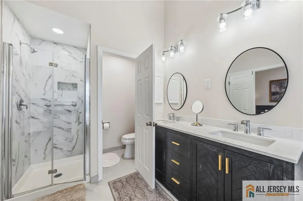 22 Stanford Drive South Brunswick, NJ 08824