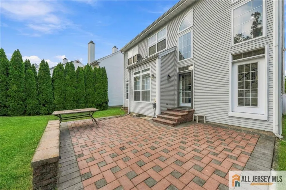 22 Stanford Drive South Brunswick, NJ 08824