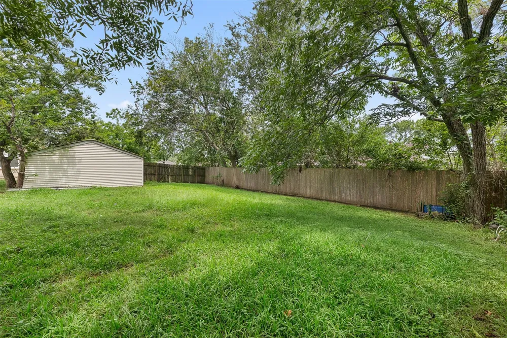 709 Burleson Street Brenham, TX 77833
